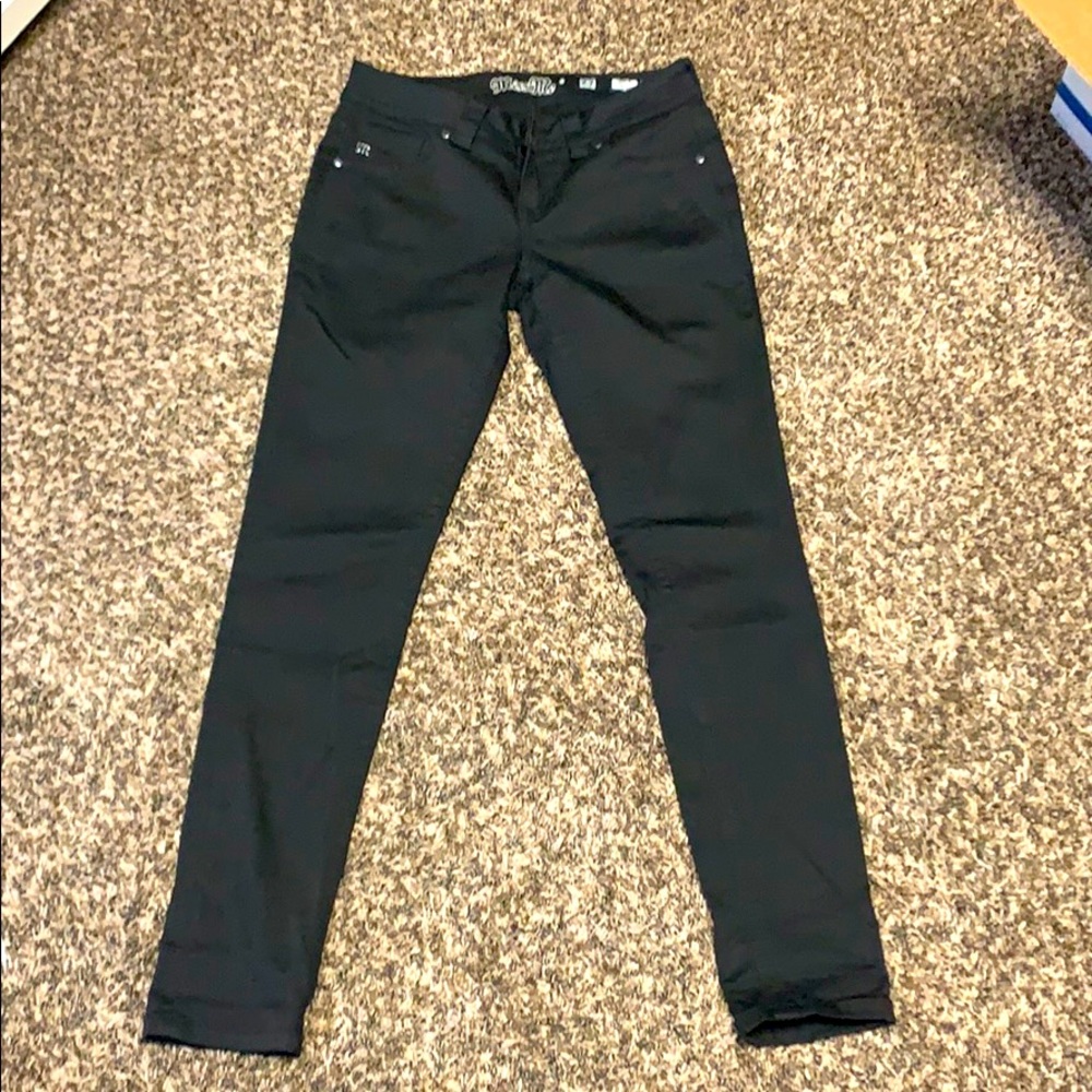 Black miss me jeans.